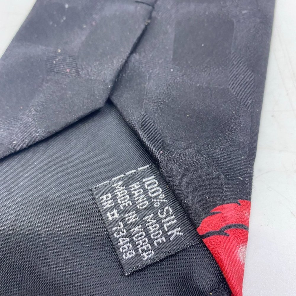 Looney Tunes Mania Elmo Tie - Picture 3 of 3